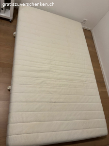 Matratze zu verschenken