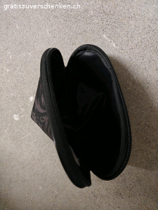 Necessaire