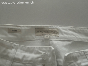 Neuwertige Jeans gratis abzugeben