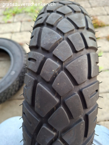 Pneu für Roller zu verschenken.