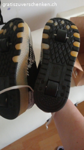Roll- Schuhe Gr. 36-37