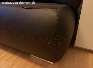 Schlafsofa ausziehbar. Schlafsofa schwarz Stoff / Leder
Masse 200cm x 150cm (Liegefläche)
Sitzfläche 200x 81 cm

Kunstleder blättert ab