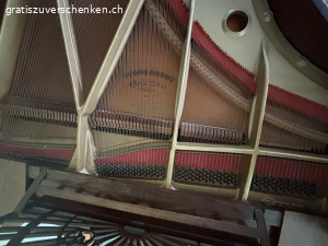Schoener Gaveau Fluegel zu verschenken. Gaveau Fluegel von1920 in gutem Zustand wegen Umzug zu verschenken