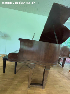 Schoener Gaveau Fluegel zu verschenken. Gaveau Fluegel von1920 in gutem Zustand wegen Umzug zu verschenken