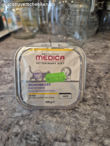 Schonkost Katzenfutter Huhn. 3 x Huhn pâté schonkost Katzenfutter von Medica Fressnapf..

Ich gebs ab weil meine Katze es nicht frisst. Sie ist sich anders gewohnt und ne kleine Diva. 

Sie bevorzugt Futter von anderen Marken. 

Haltbarkeit bis 12.5.2025

abzuholen in Spreitenbach.