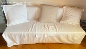 Sofa. Farbe: beige, Überzug: offwite
Masse:
190x80x74cm (lxbxh)
Lehne: 35cm hoch, 14,5cm dick
Sitzfläche: 190x66x14,5cm (lxbxh)
Box für Decke und Kissen:
160x60x17cm (lxbxh)
Liegefläche: 190x127x 14,5cm (lxbxh)

Wird mit Überzug und 3 grossen Kissen abgegeben. 

Kein Versand, muss abgeholt werden!