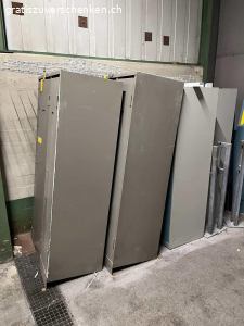 Spinde. Habe 1x 4er, 3x 2er und 1x 3er Spind abzugeben , teils mit Schlüssel