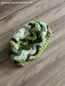 Strickmütze abzugeben. Strickmütze abzugeben