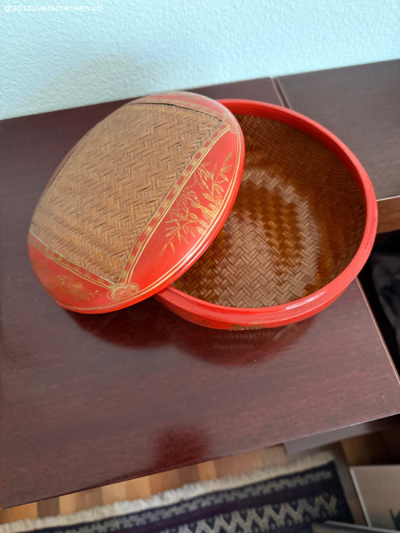 Thailändische Lackdose