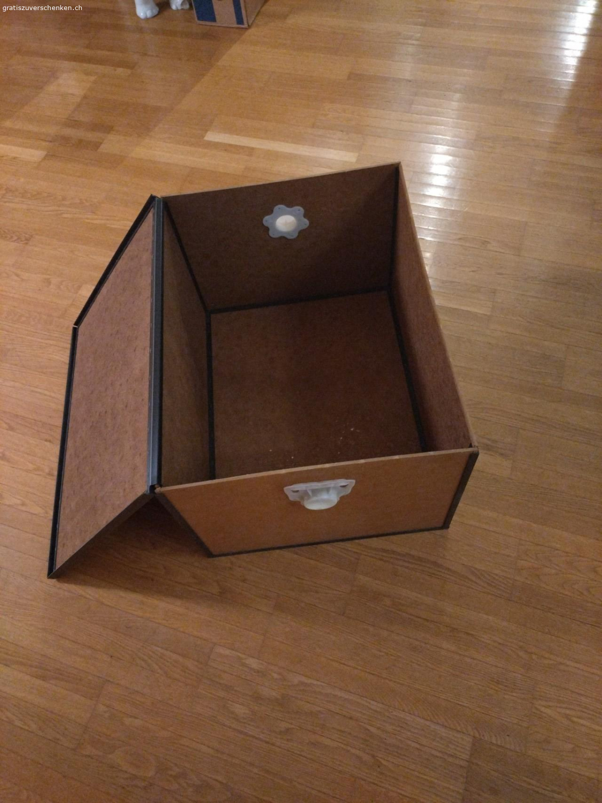 Truhe, Kiste. 61x47x37cm