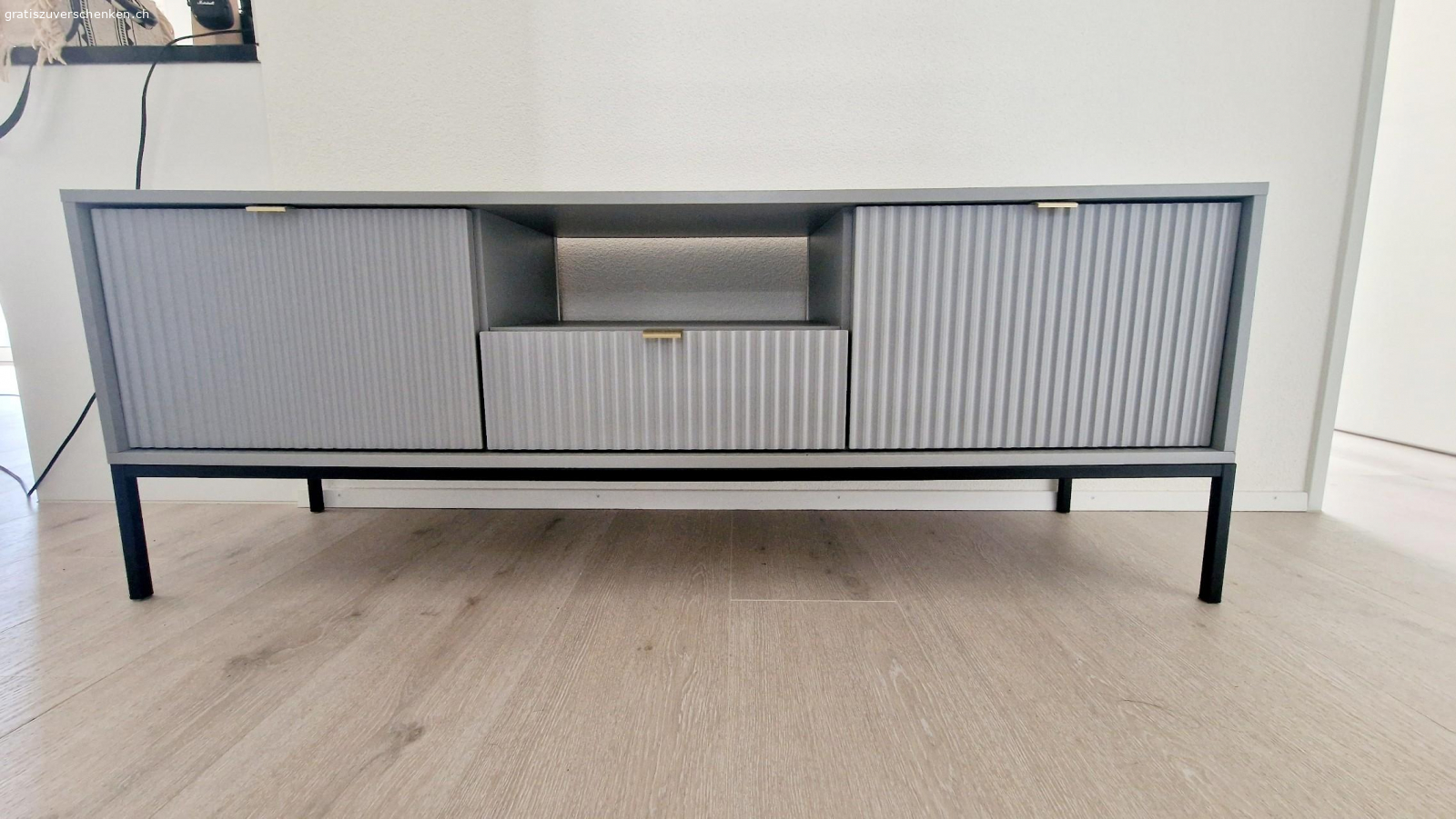 TV-Board, Lowboard. Ohne Mängel
B=154
H=56
T=39