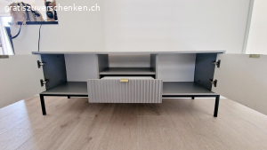 TV-Board, Lowboard. Ohne Mängel
B=154
H=56
T=39