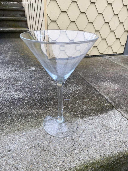 Überdimensionales Sektglas