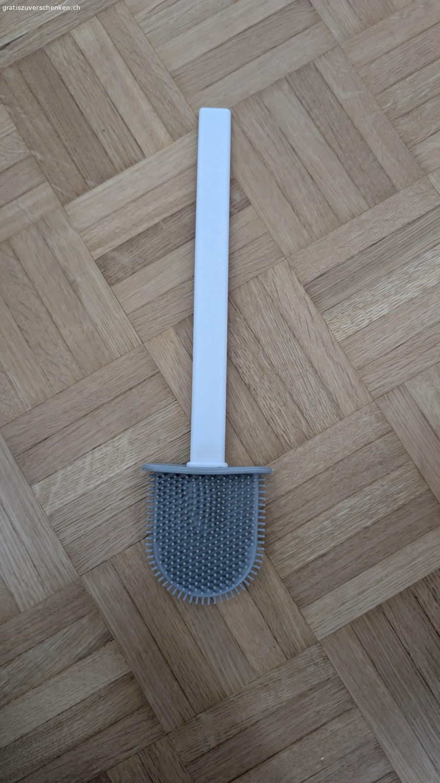 WC Besen zu verschenken. Coole WC Besen zu verschenken,
mit Halterung für die Wand, siehe Bild.
Muss in Winterthur abgeholt werden
