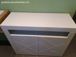 weisser Schrank