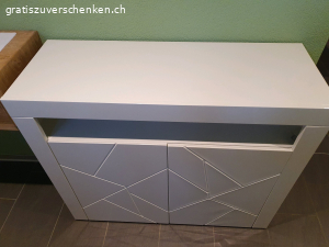 weisser Schrank