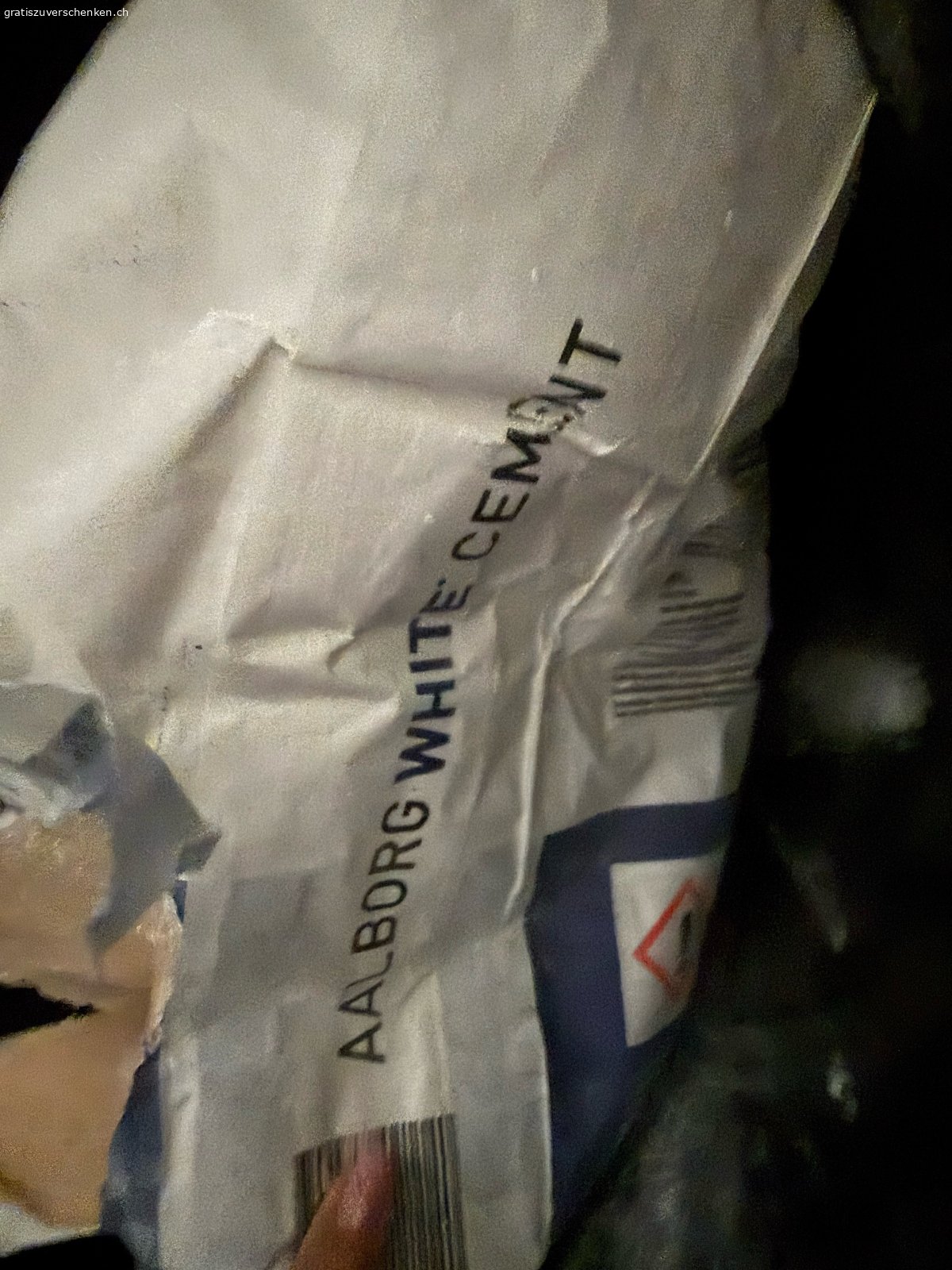 weisszement, ca. 20 kg. offene Packung Weisszement zum abholen bis Ende September in Köniz