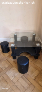 Wohnzimmer Tisch mit 4 Hocker